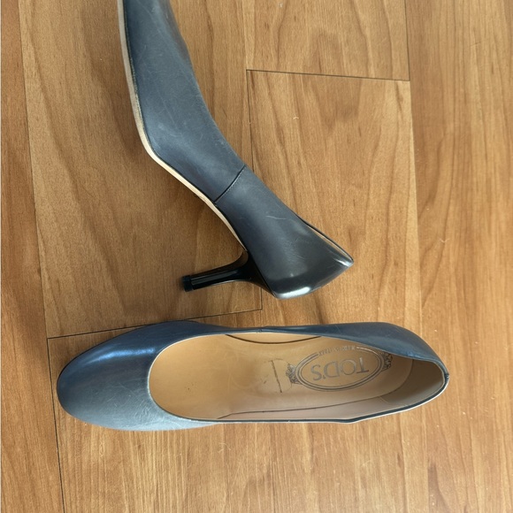 Tod’s shoes, Tod’s Cute kitty heels, grey blue leather US size 6 (like new) - Picture 5 of 11